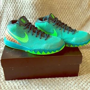 Nike Kyrie 1 Teal Green
